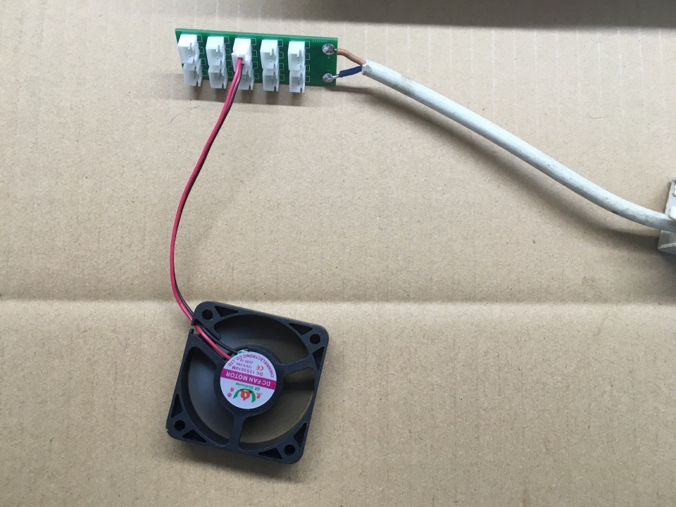 测电风扇还能不能通电,自己动手改造电源风扇