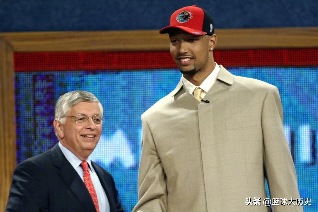 布泽尔选秀视频,卡洛斯布泽尔2002年选秀