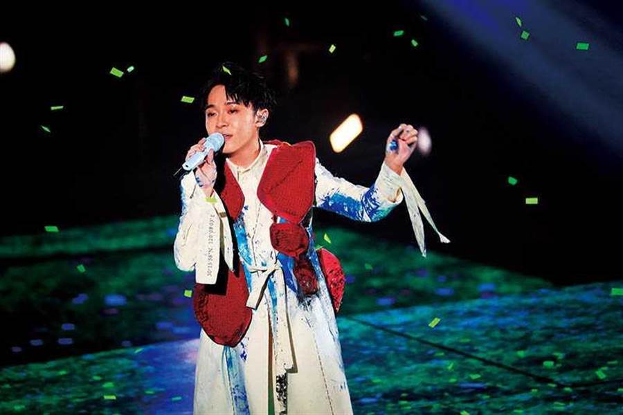 吴青峰从不玩游戏却酬劳百万代言手游，没做功课惹怒玩家