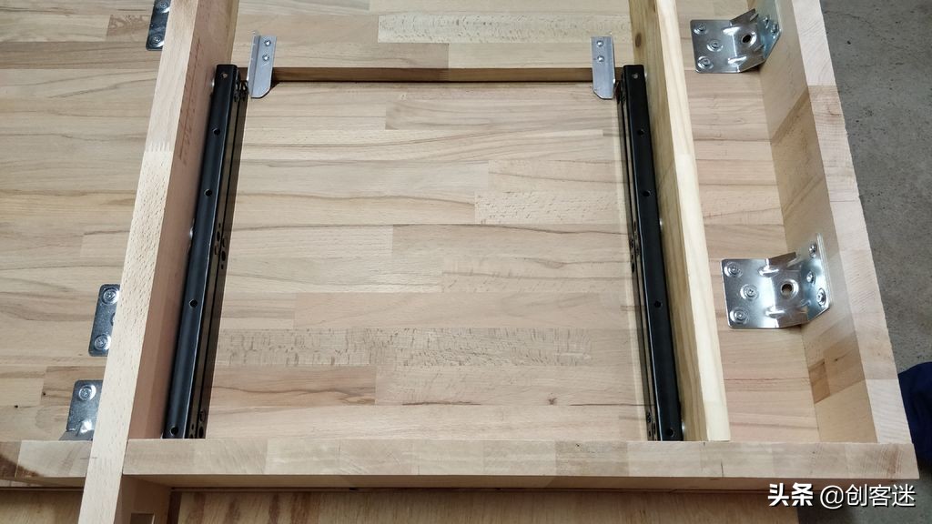 一体式机箱水冷电脑桌教程,国外自制水冷电脑桌