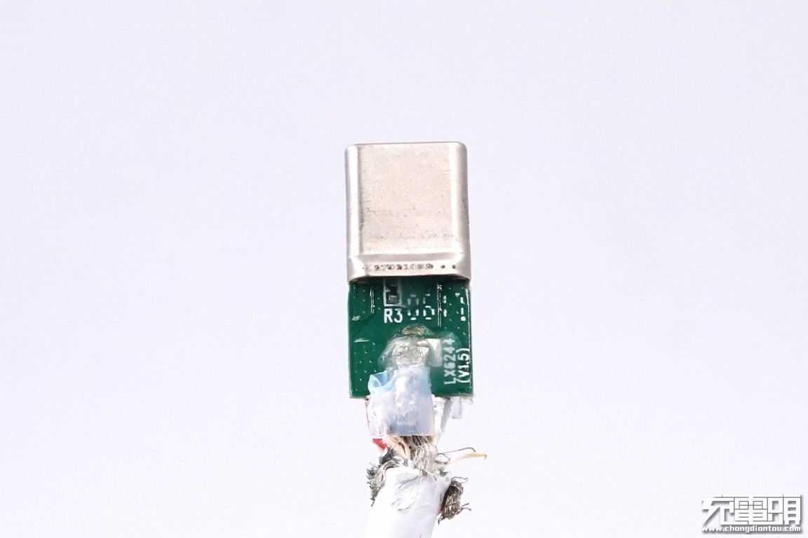 华为usb充电线拆解,华为1.8米充电线拆解