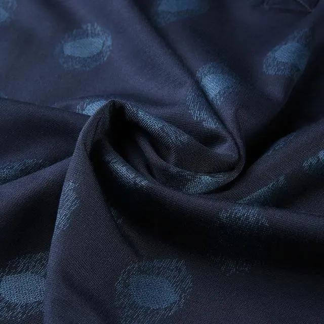 哇塞！43岁舅舅这样穿T恤，帅的让人心动，整条街回头率都归他