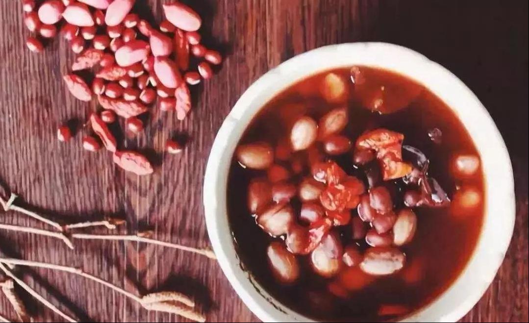 七大补血圣品养出红润好气色,十个补气血果蔬多吃养出好气色