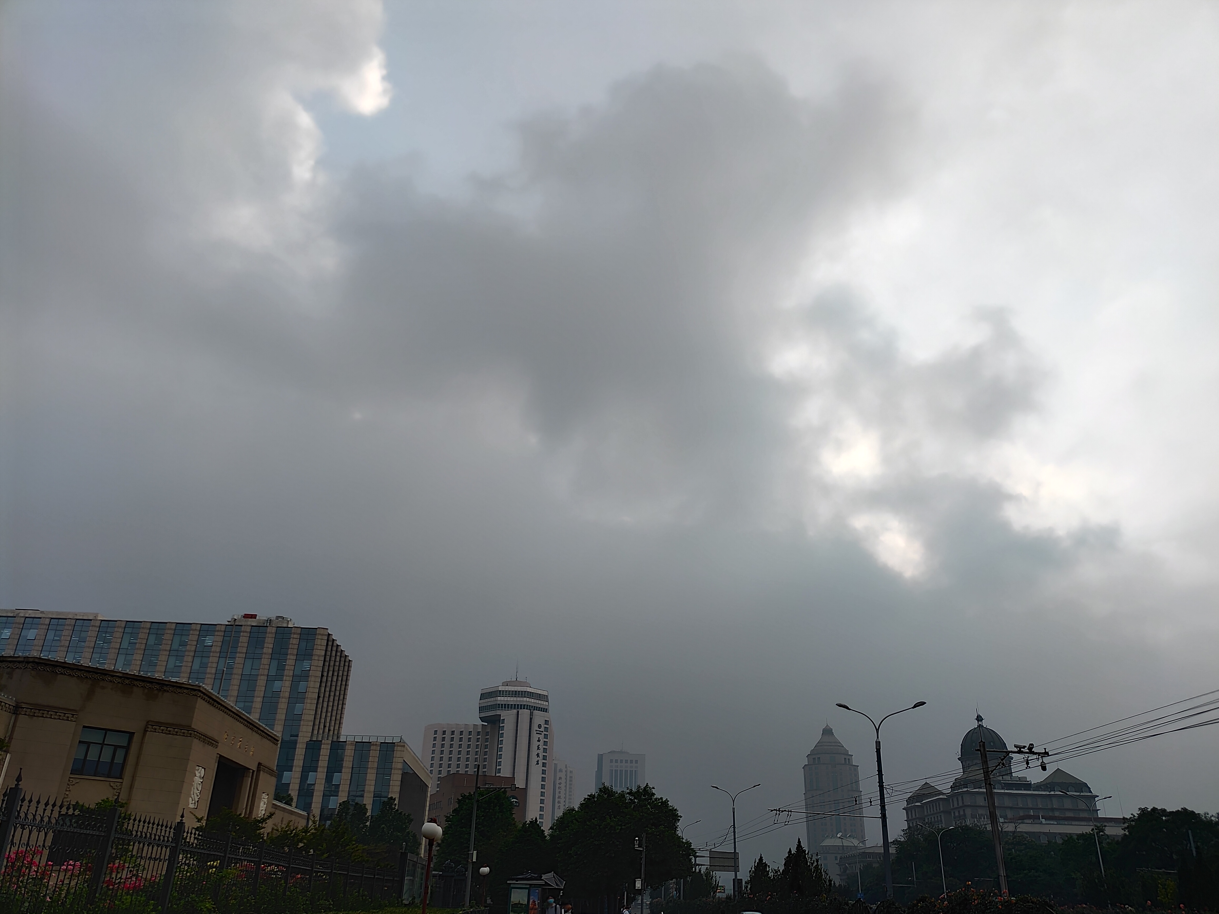 梦幻独角兽魅族17,魅族17独角兽和普通的区别