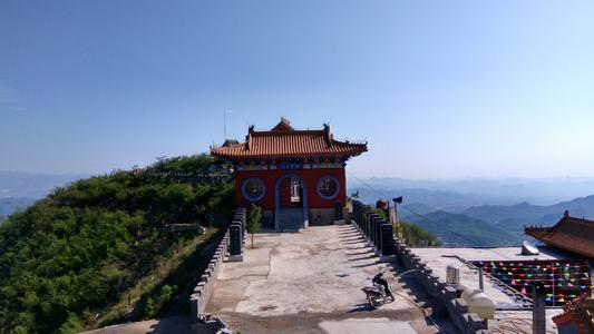 李商隐的锦瑟中体现追忆年华的诗,李商隐锦瑟无端五十弦一柱思华年