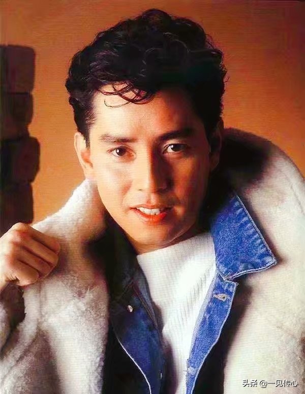 左麟右李讲不出再见,谭咏麟左麟右李