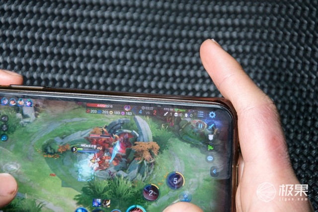 拯救者电竞版测评,拯救者各个版本游戏实测