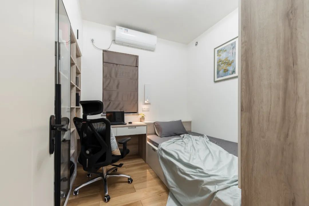 卧室墙面凹进去10多公分怎么装修,10平米的卧室怎么布置显得房间大