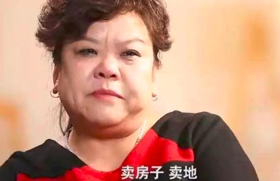 95后姑娘*身卖**救父、单亲母亲下跪磕头：死亡并不是终点，绝望才是