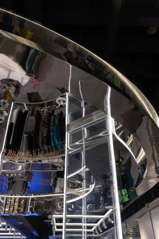 寰峰潥璁捐,寰峰潥璁捐鐗圭偣