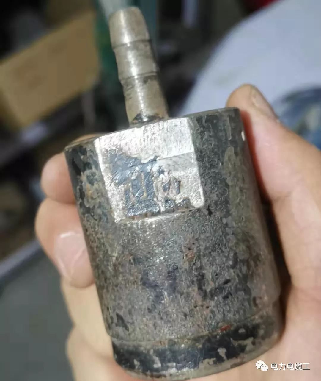 高压电缆受潮或进水处理方法,电缆内芯进水发霉如何处理