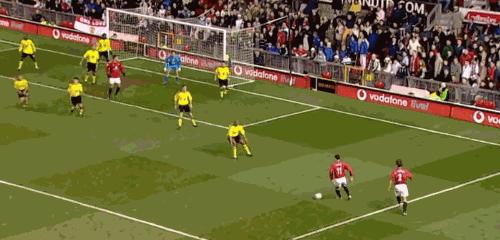 足球大师范尼斯特鲁伊,禁区之王范尼斯特鲁伊进球