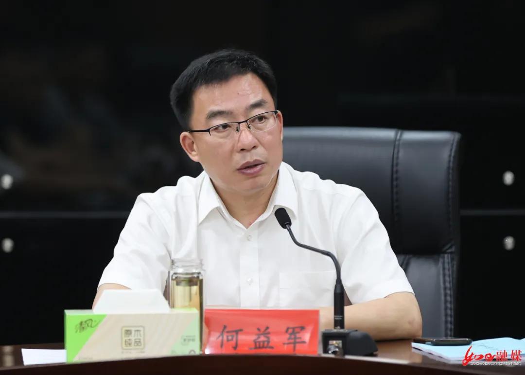 何益军书记,县委书记孙奇宏走访慰问各校教师