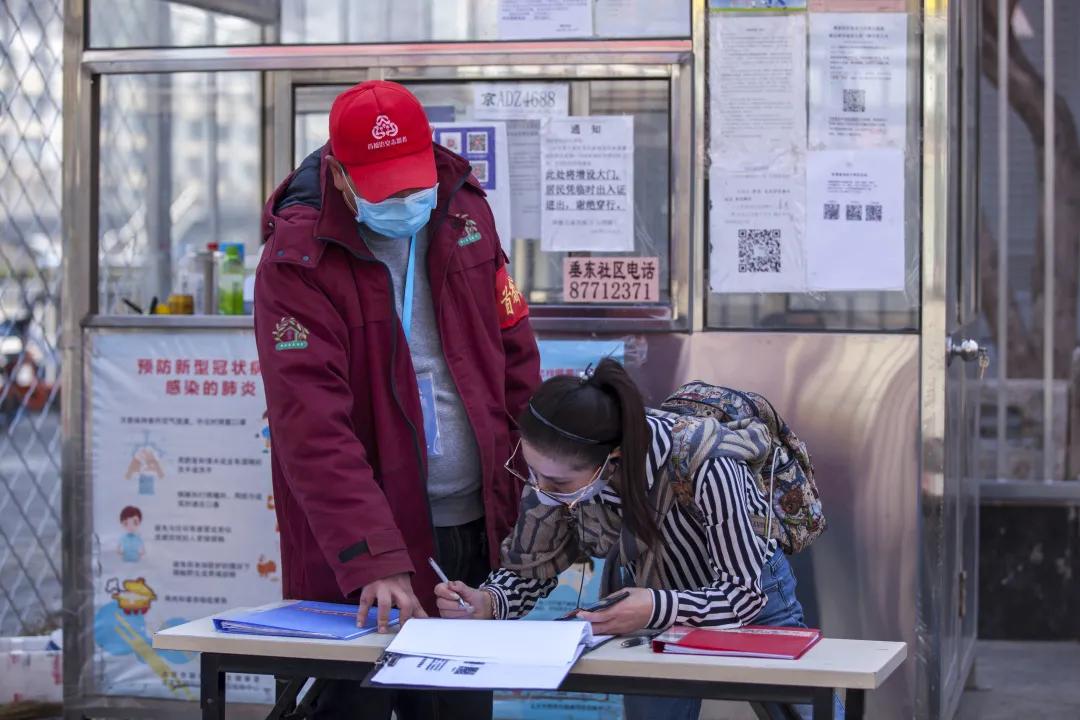 鍙屼簳棣栧煄鍥介檯,棣栧煄鍥介檯鍙屼簳