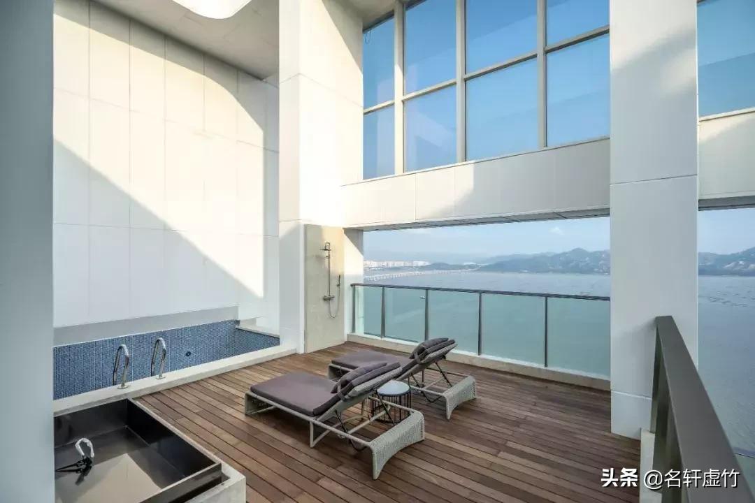 住进豪宅,住进1亿豪宅里