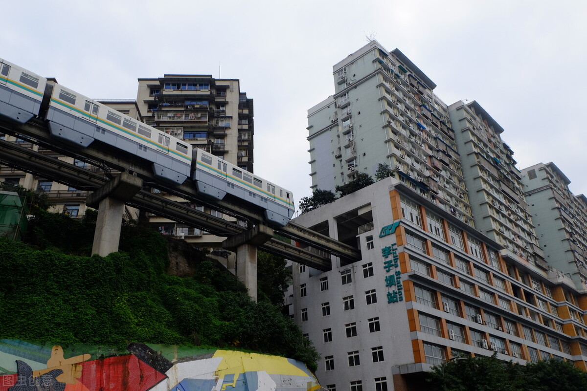 长江索道游玩重庆轨道交通2号线,重庆轨道交通2号线游玩攻略