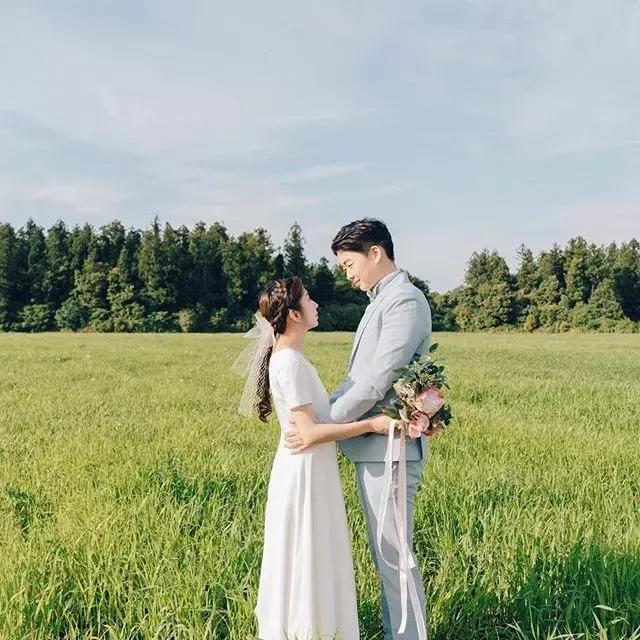 婚纱照就该这样拍才有大片的感觉,婚纱照小众风格这样拍也好看