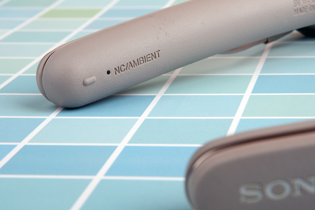 索尼zx300和a306,索尼zx300和zx505哪个听感更好