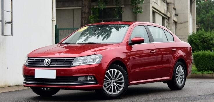 7万预算是选15年销量王的大众朗逸11年操控更好的马自达睿翼