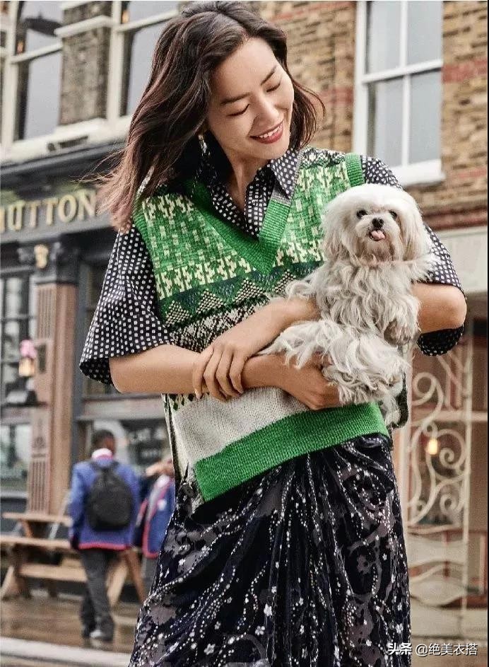 今年的时尚款马甲,今年秋爆款马甲