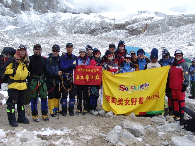 大鹏背后的人是谁,大鹏当年为啥能请这么多明星