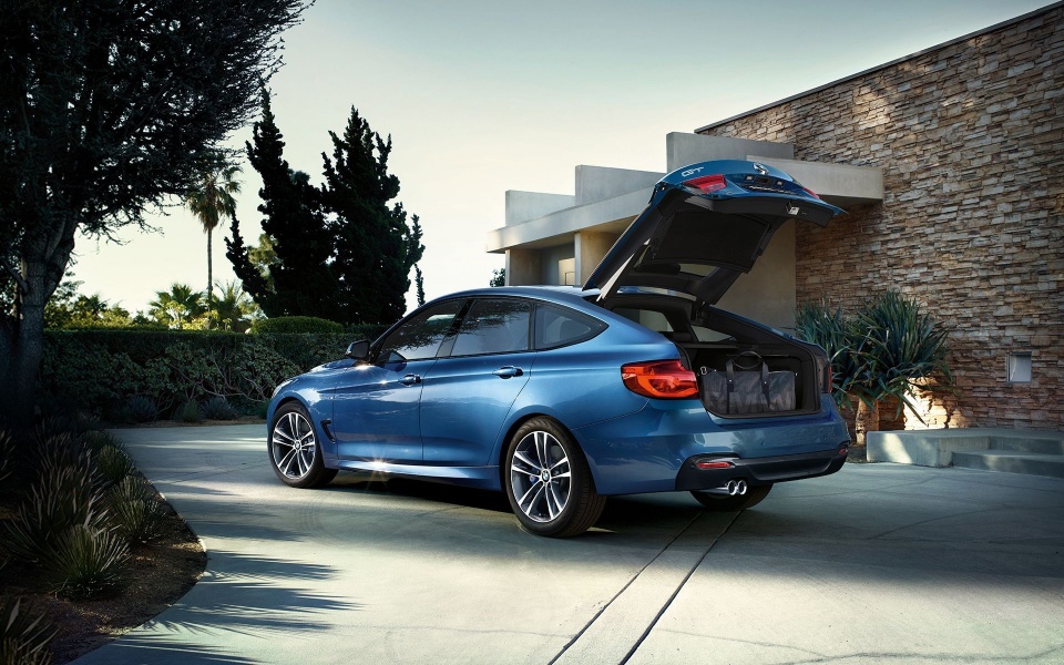 无框车门全车进口这是现在能买到最运动的3系