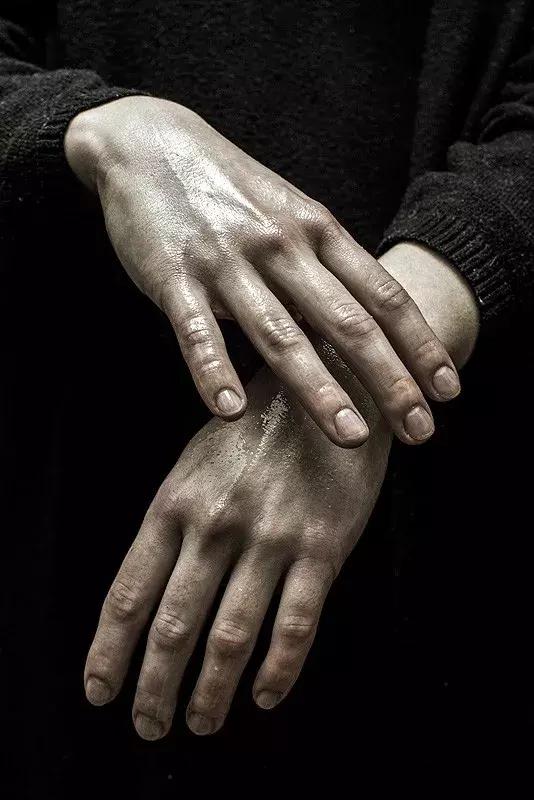 这样的「男人味」，可以吓退90%的姑娘