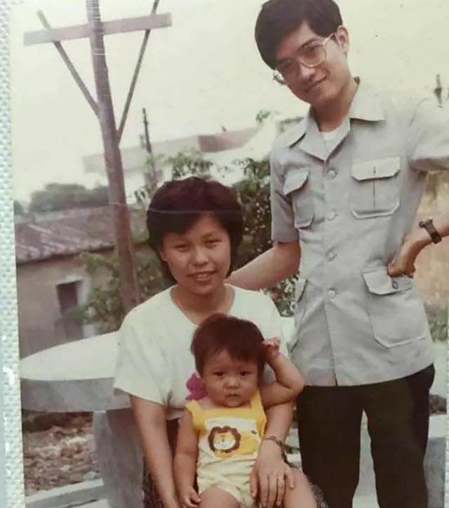 郎咸平以前是干什么的,郎咸平如何走下神坛