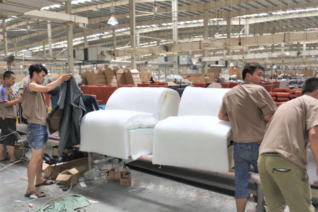 家具卖场内幕,红星美凯龙家具代工厂