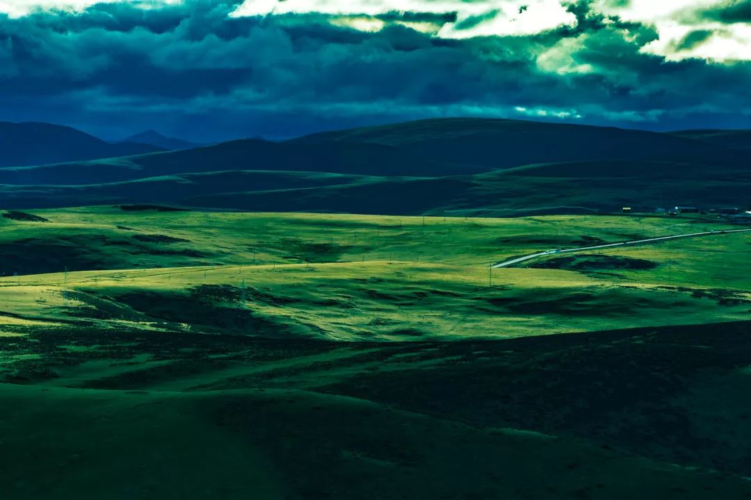 情歌故乡，格萨尔王故里，不去*藏西**就去梦中的香巴拉