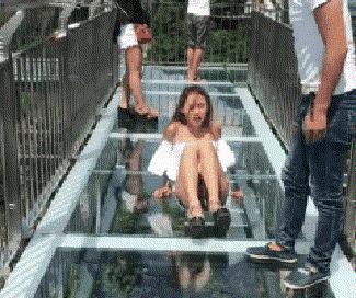 搞笑gif开心一刻快乐不分年龄,搞笑gif开心一刻动图