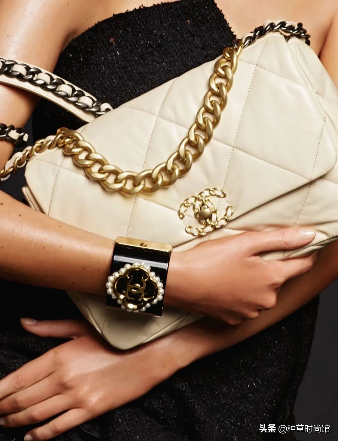 2021年爆款包包男,2021年什么品牌包包性价比高