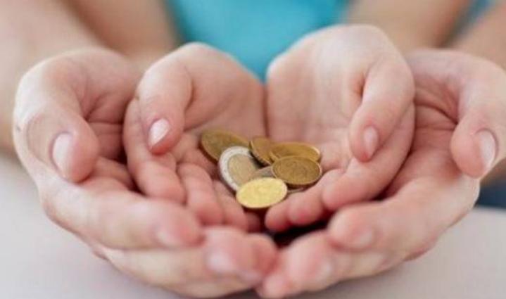 孩子在家偷钱还不承认怎么教育,孩子在家总偷拿钱应该怎样教育