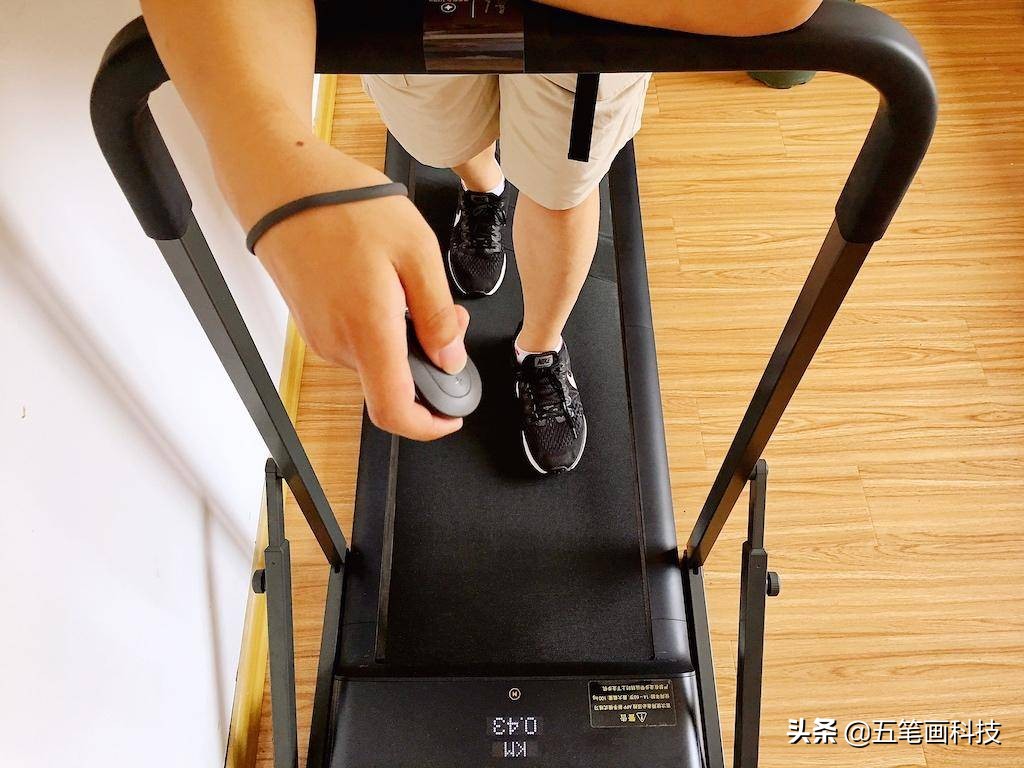金史密斯折叠跑步机使用方法,乔山跑步机和金史密斯走步机