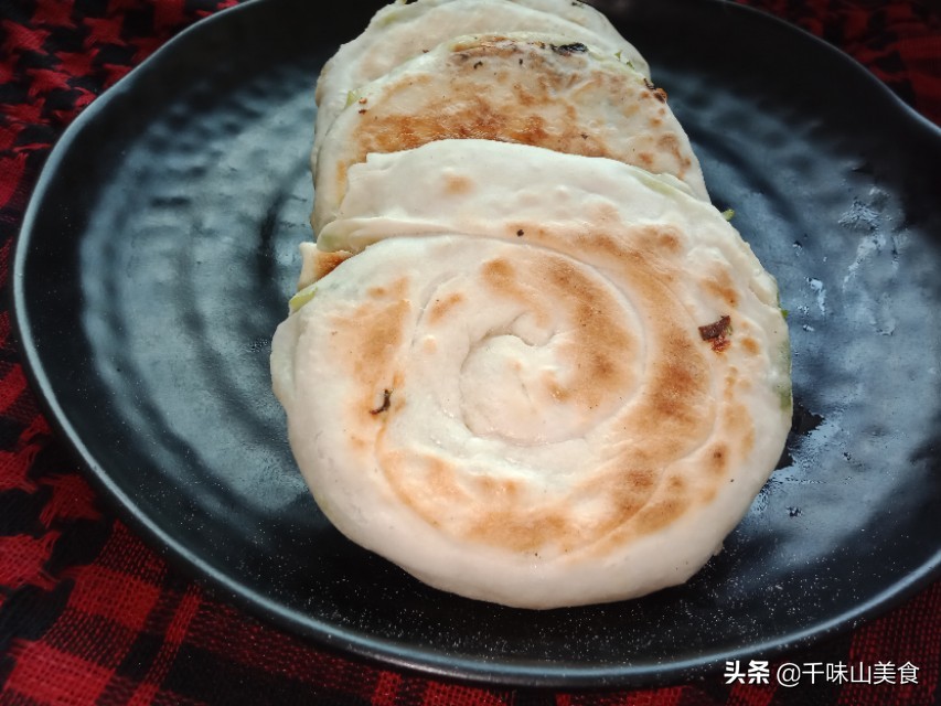 羊肉泡馍没羊肉，大厨教你在家做泡馍，红黄绿白颜色正，味道好