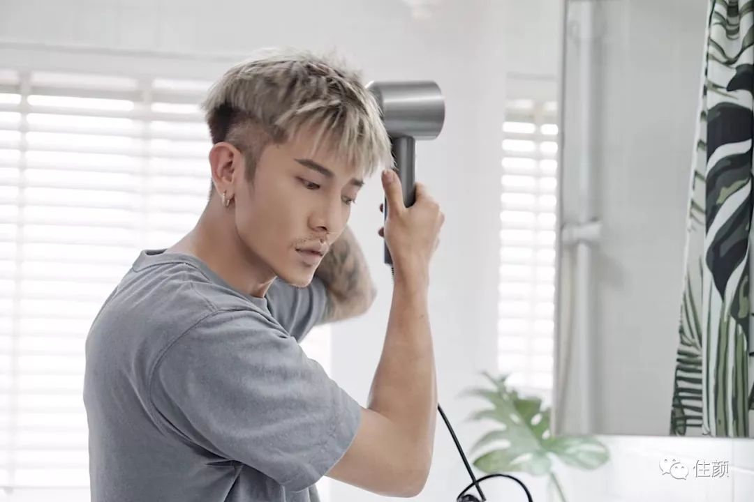 网购家具和实体店家具有什么区别,同样是网店为什么旗舰店的贵