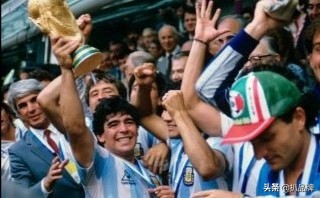 乐卡克法国公鸡男裤,法国运动品牌公鸡