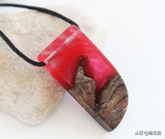 如何用水晶滴胶自制项链,手工滴胶项链教程