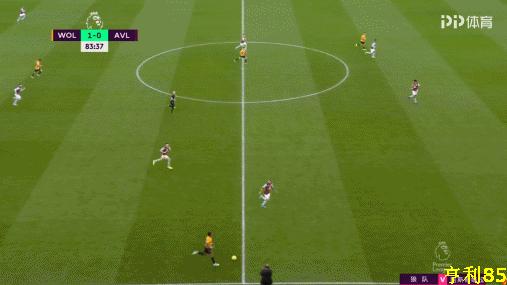 英超最强过人王，19岁曾被巴萨放弃，如今正在兑现自己的天赋