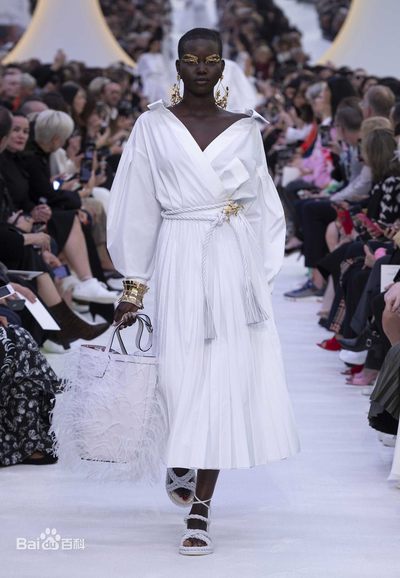 华伦天奴valentinohaute,华伦天奴valentino是哪国的