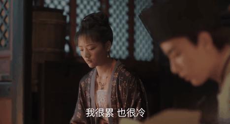 小孩子说你脚臭你该怎么怼,当众吐槽女生脚臭被骂惨