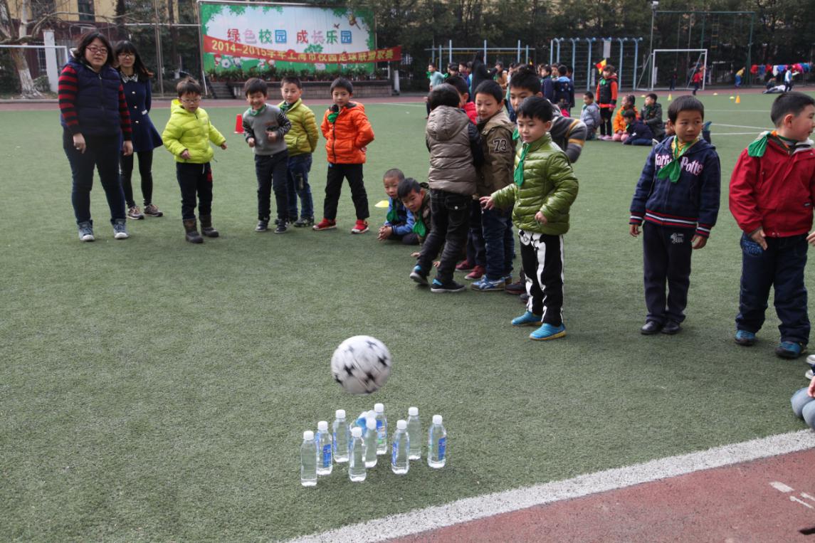 青少年校园足球特色校创建,足球俱乐部助推学校足球发展