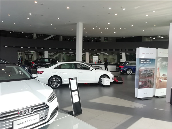 奥迪a4l价格到店实探,最新款奥迪a4l北京车展