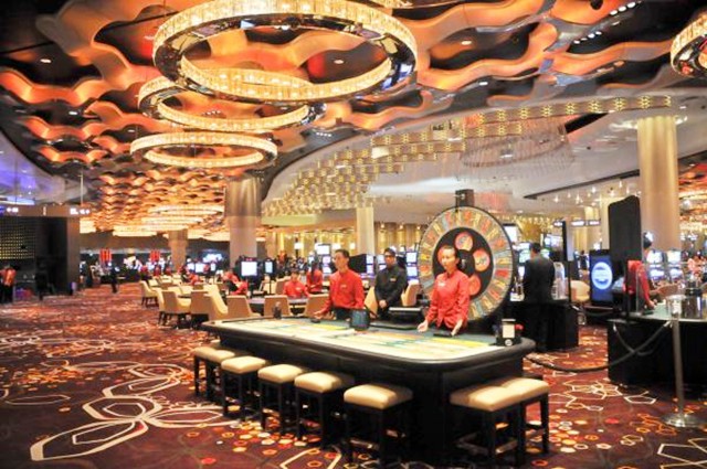 *场赌**如黑洞!澳门*场赌**的“*规则潜**”:不怕你赢钱,就怕你不玩