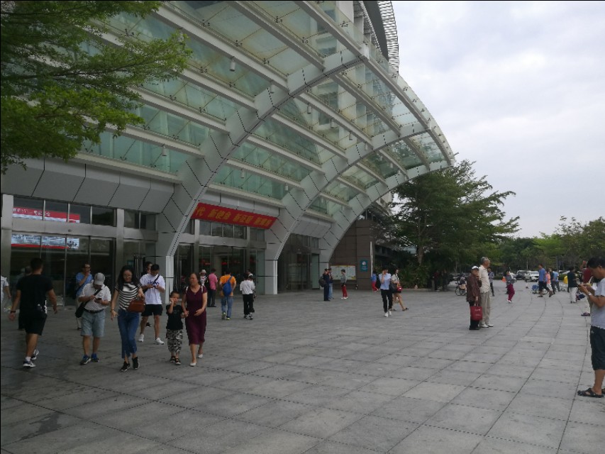 大批候鸟老人到海南三亚养老,海南三亚老人颐养院