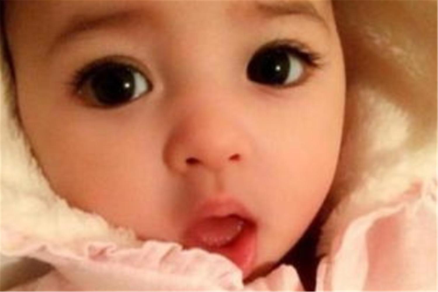 宝宝眼大眼小,宝宝眼睛小还能变成大双眼吗