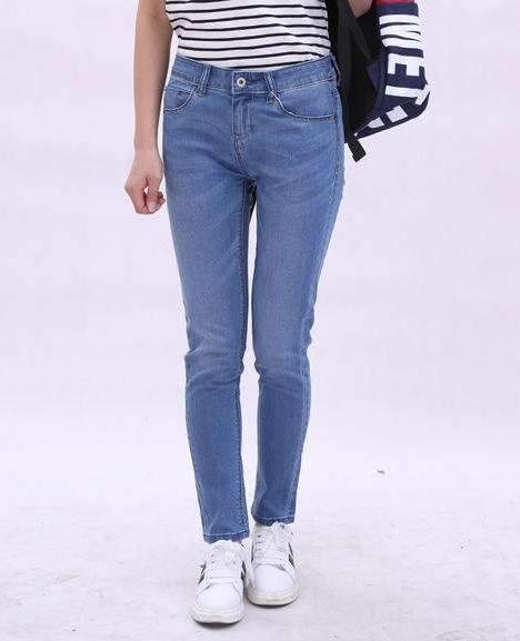 牛仔裤弄上柴油用什么方法清洗,李维斯牛仔裤第一次如何清洗