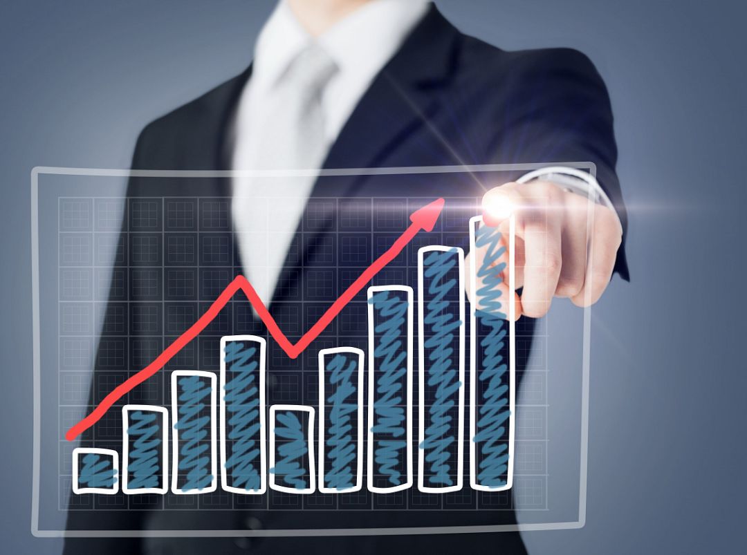 买进口奶粉好还是国产奶粉好,进口奶粉和国产奶粉哪个更好