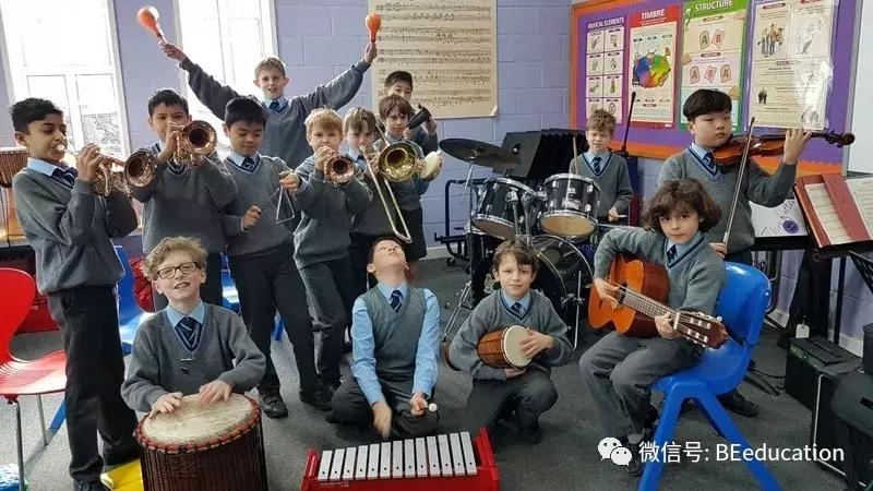 陪读还是全寄宿？“孩子还小”也许是家长对孩子最大的误解