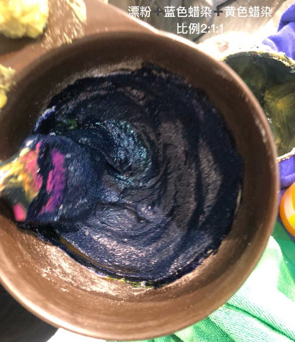 发型师，给你3000块钱，帮我的头发改个颜色！